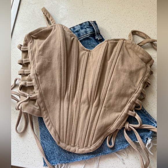 Top - Picture 2 of 5